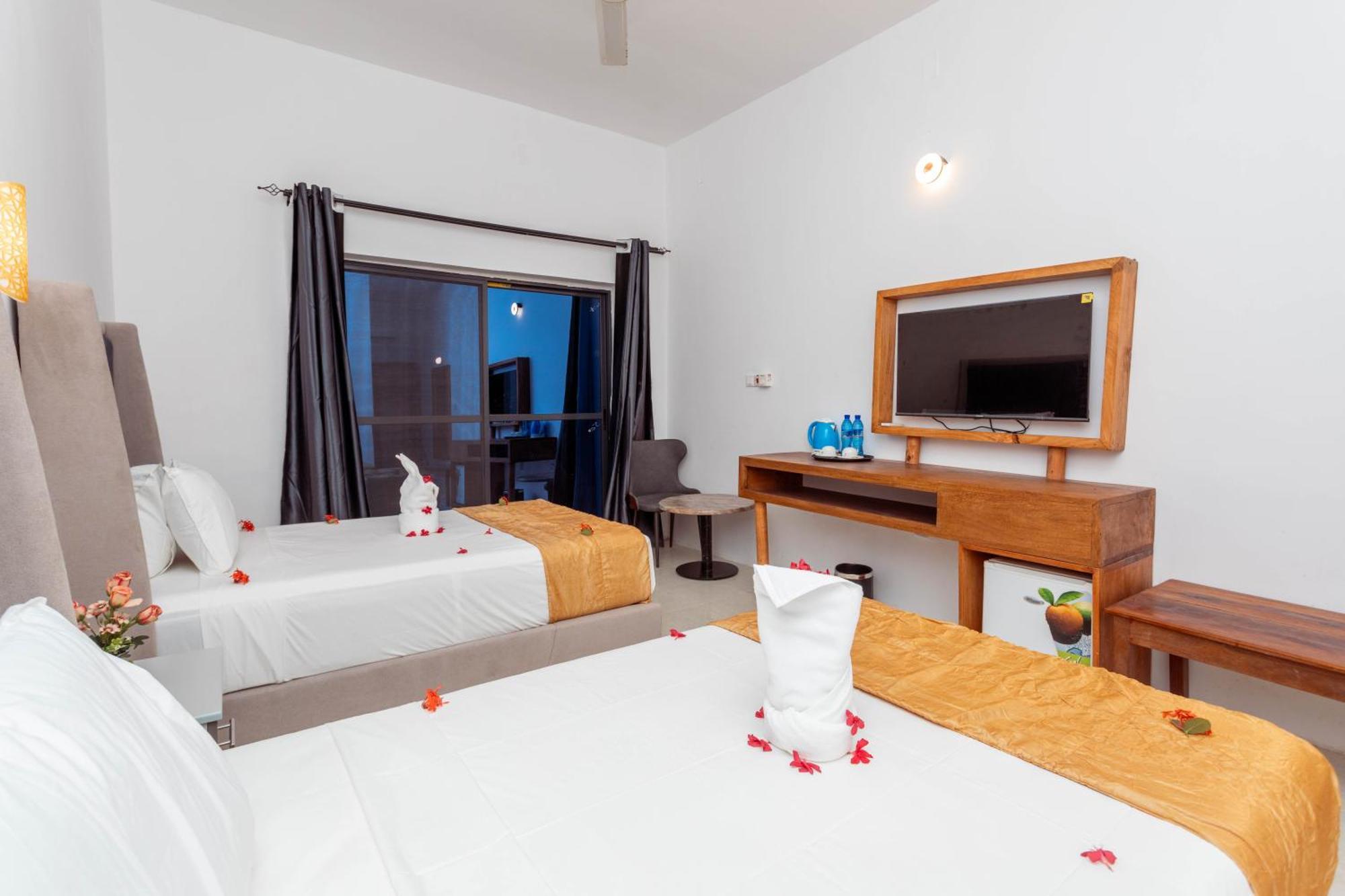 Canary Hotel & Spa Nungwi Luaran gambar